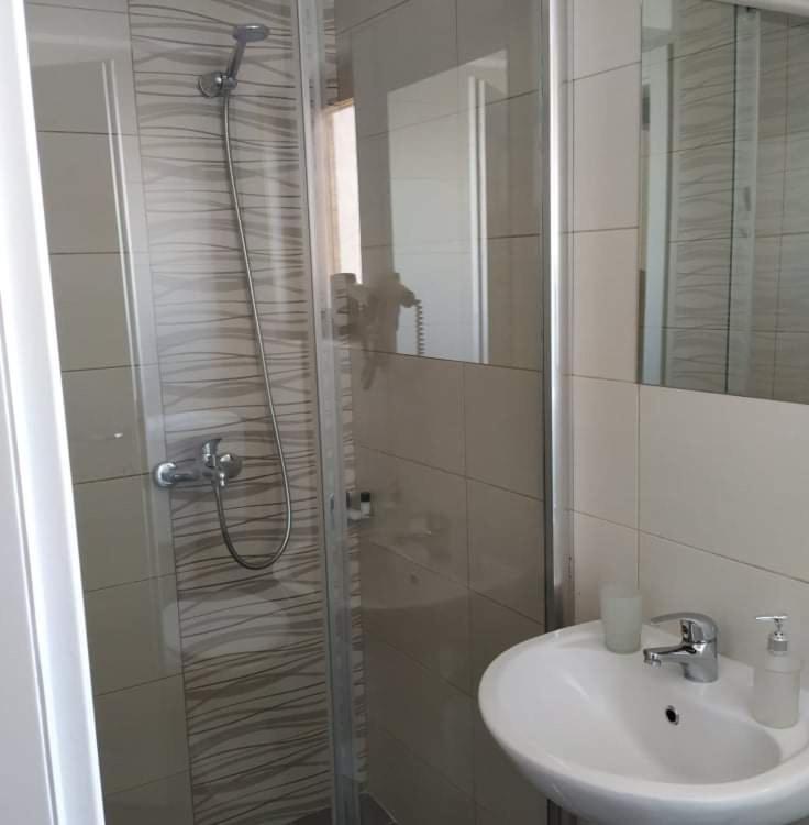 Apartments Mostrovi Ohrid Habitación foto
